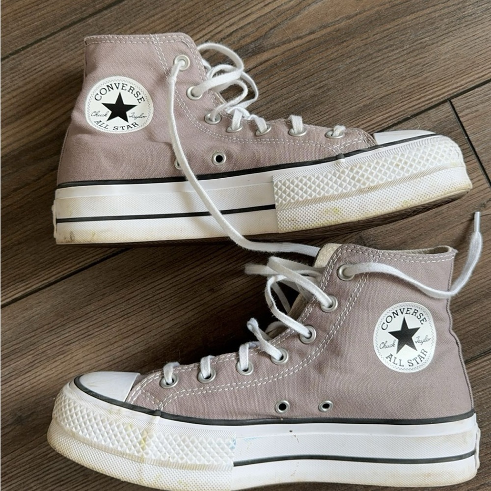 Women’s Converse
